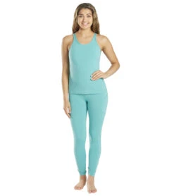 High Waisted Go-To Pocket 7/8 Leggings 25" 10 High Waisted Go-To Pocket 7/8 Leggings 25" -Volcom Sportswear Shop 5666315894952 agategreen 4a