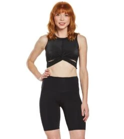 Onzie Front Twist Yoga Crop Top -Volcom Sportswear Shop 5667060940968 blackrib 4a