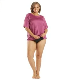 Women's Plus Size S/S Hybrid UPF 50+ Sun Shirt -Volcom Sportswear Shop 6728904671400 fushia 4a