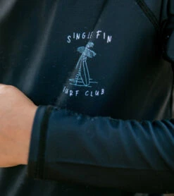 Boy's Single Fin Long Sleeve Rash Guard (Toddler, Little Kid, Big Kid) -Volcom Sportswear Shop 7717055529128 black 5a