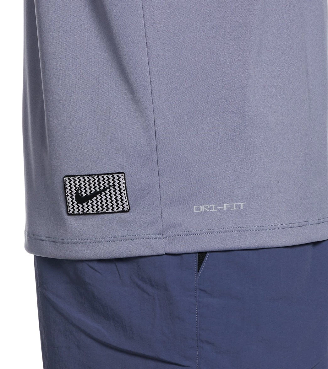 Nike Men's Swoosh Line Short Sleeve Rash Guard 6 Nike Men's Swoosh Line Short Sleeve Rash Guard - Image 4